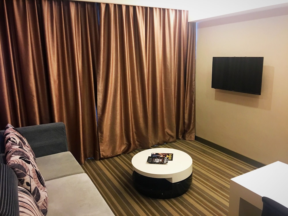 Hotel Capital 42/51