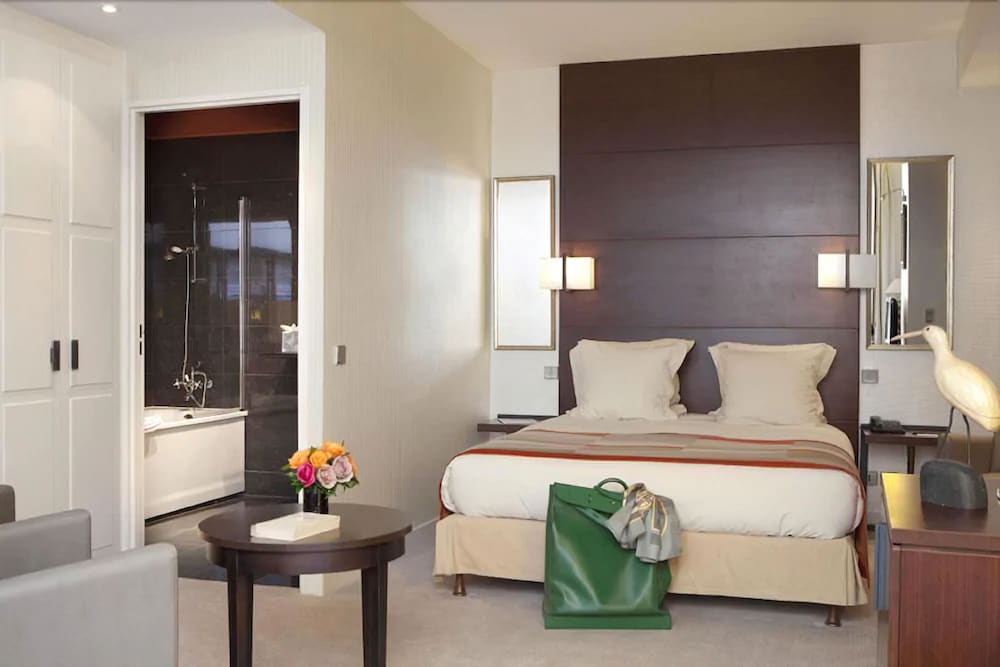 Hotel Le Senat 6/31