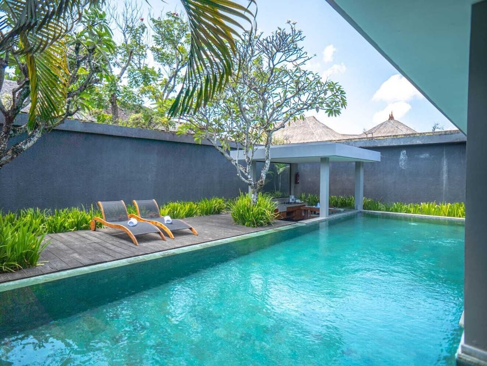 Ziva A Boutique Villa 60/67
