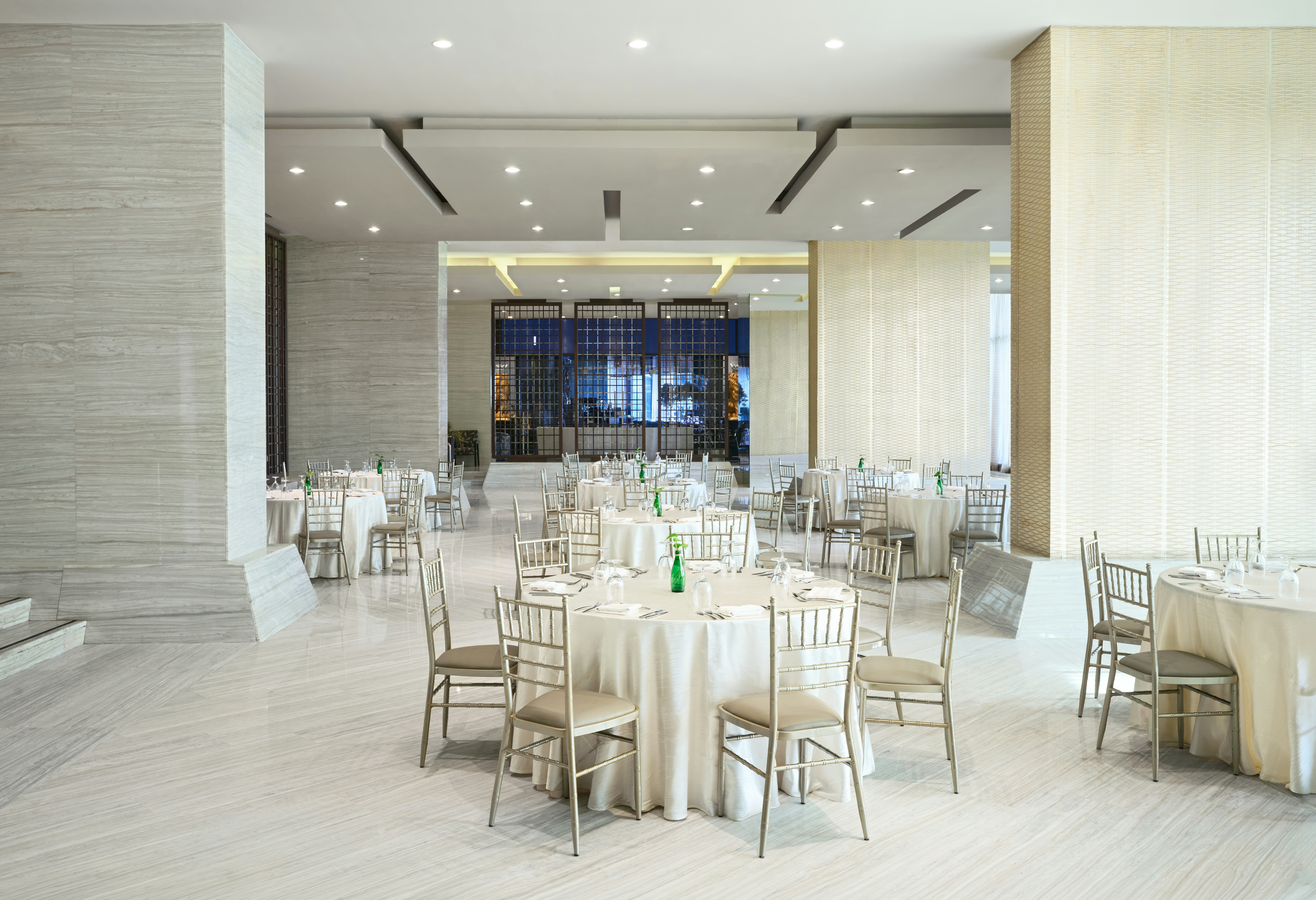 Hilton Panama 69/90