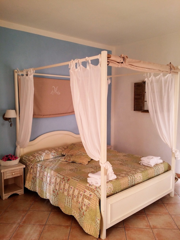 Room, Triple, 1 Double and 1 Single Bed, Sea View