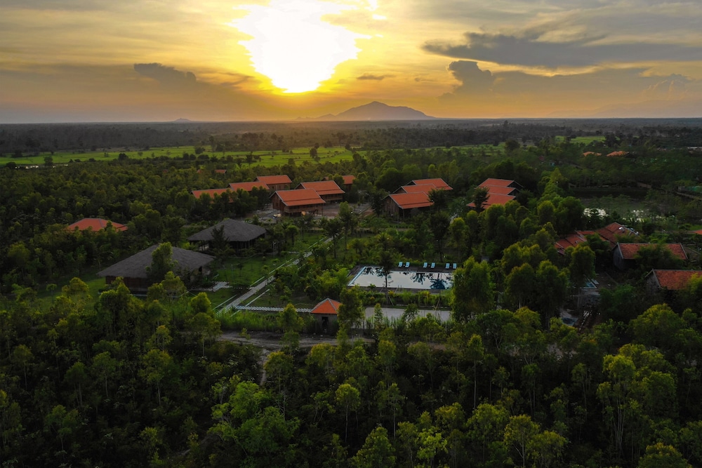 Farmhouse Boutique Resort 39/50