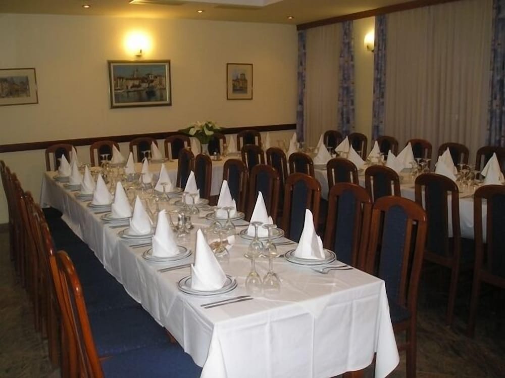 Hotel Monika 56/73