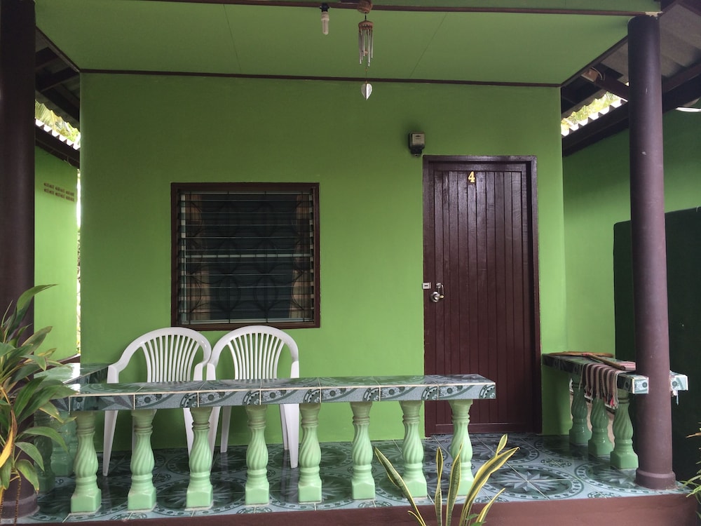 Abc Bungalow 5/33