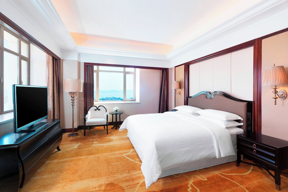 Suite, King Bed, Sea View