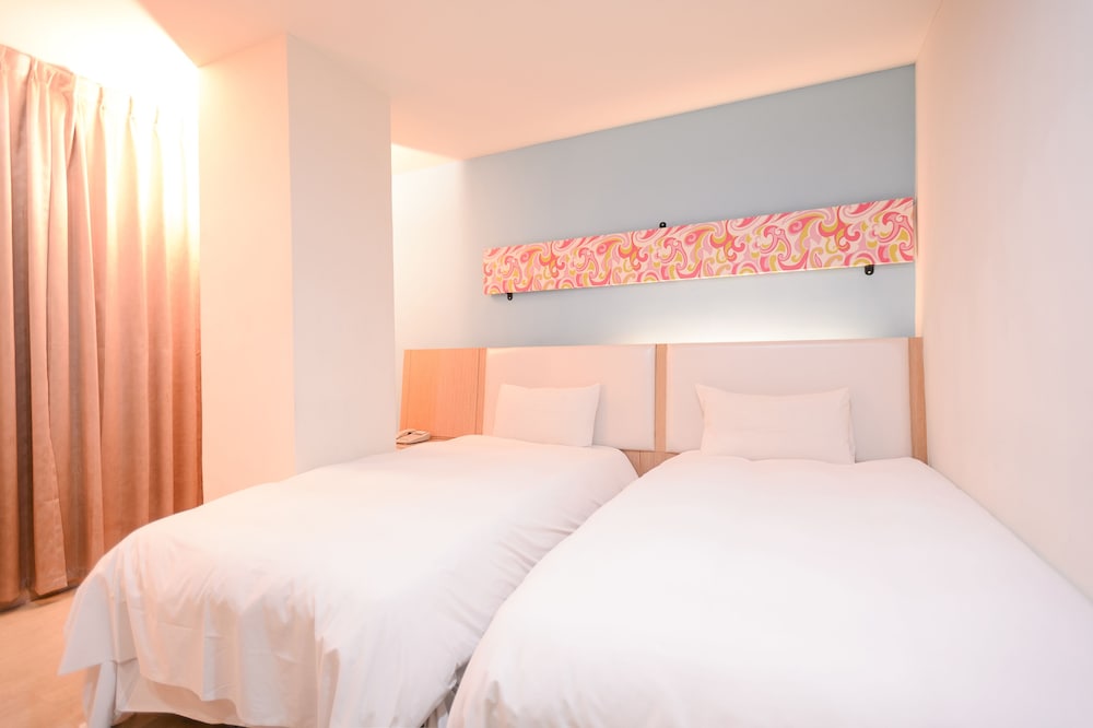i-Deal Hotel 23/59