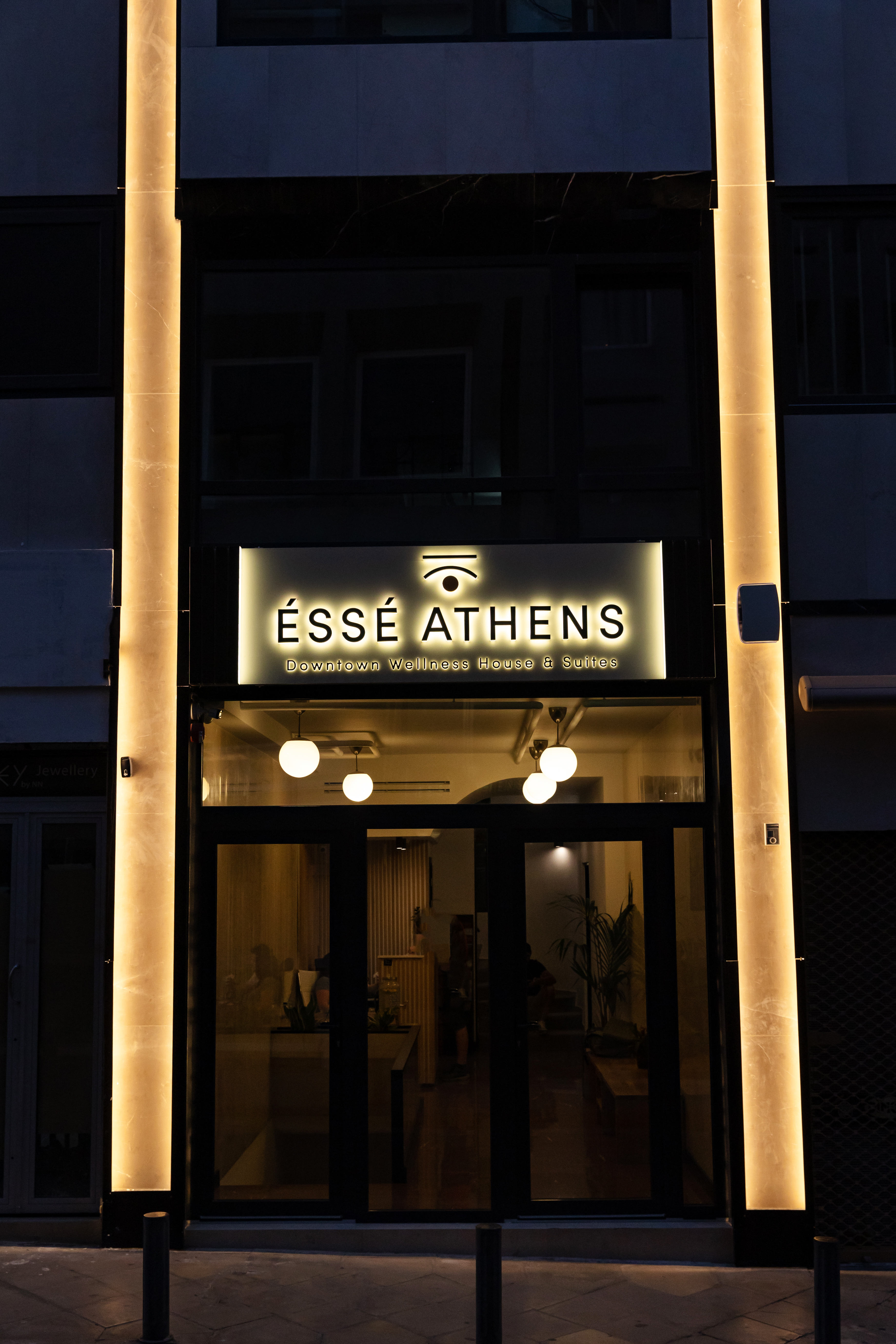 Esse Athens 4/50