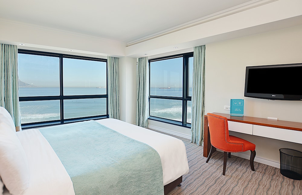 Blaauwberg Beach Hotel 19/100