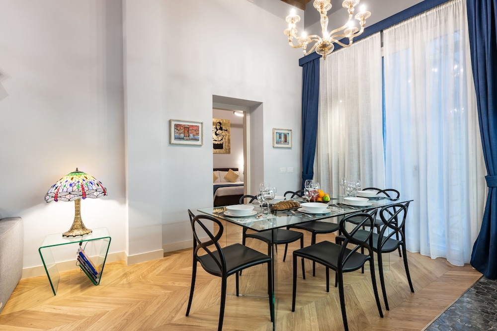 Kairos by Florence Art Apartments 63/74