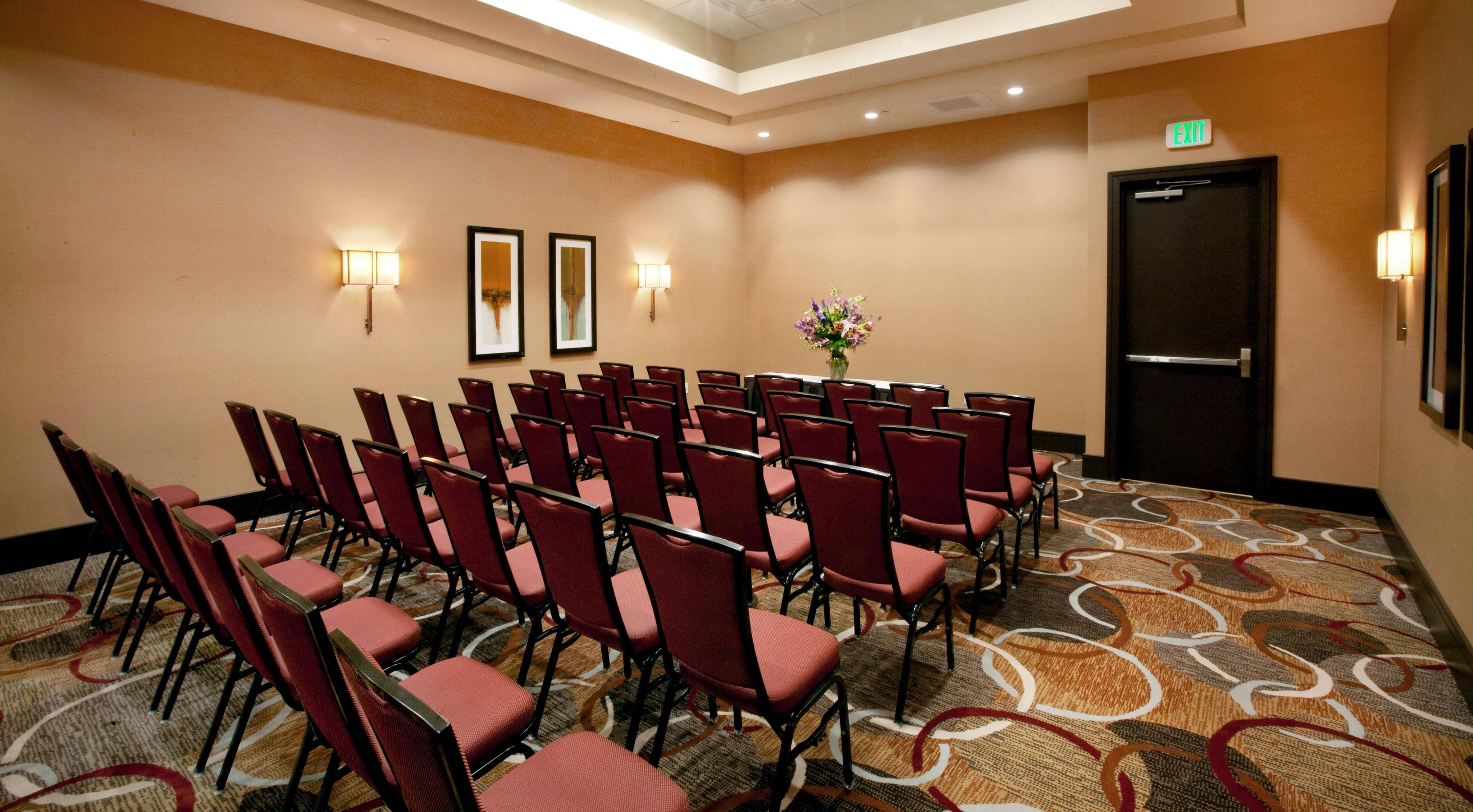 Embassy Suites Palmdale 56/63