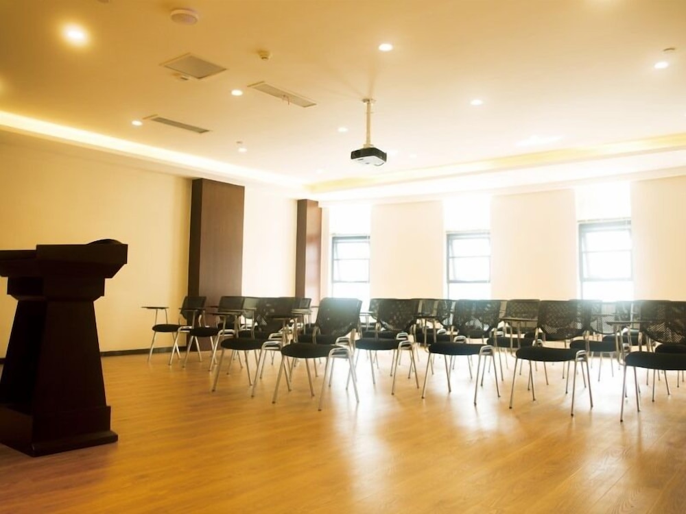 Greentree Inn Taizhou Taixing Middle Guoqing Road Business Hotel 22/32