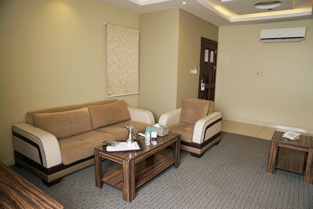 La Rive Hotels & Suites (Formerly known as Ghosn Al Banafsej) 40/59
