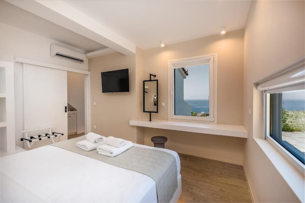Blue Bay Resort Village 13/44