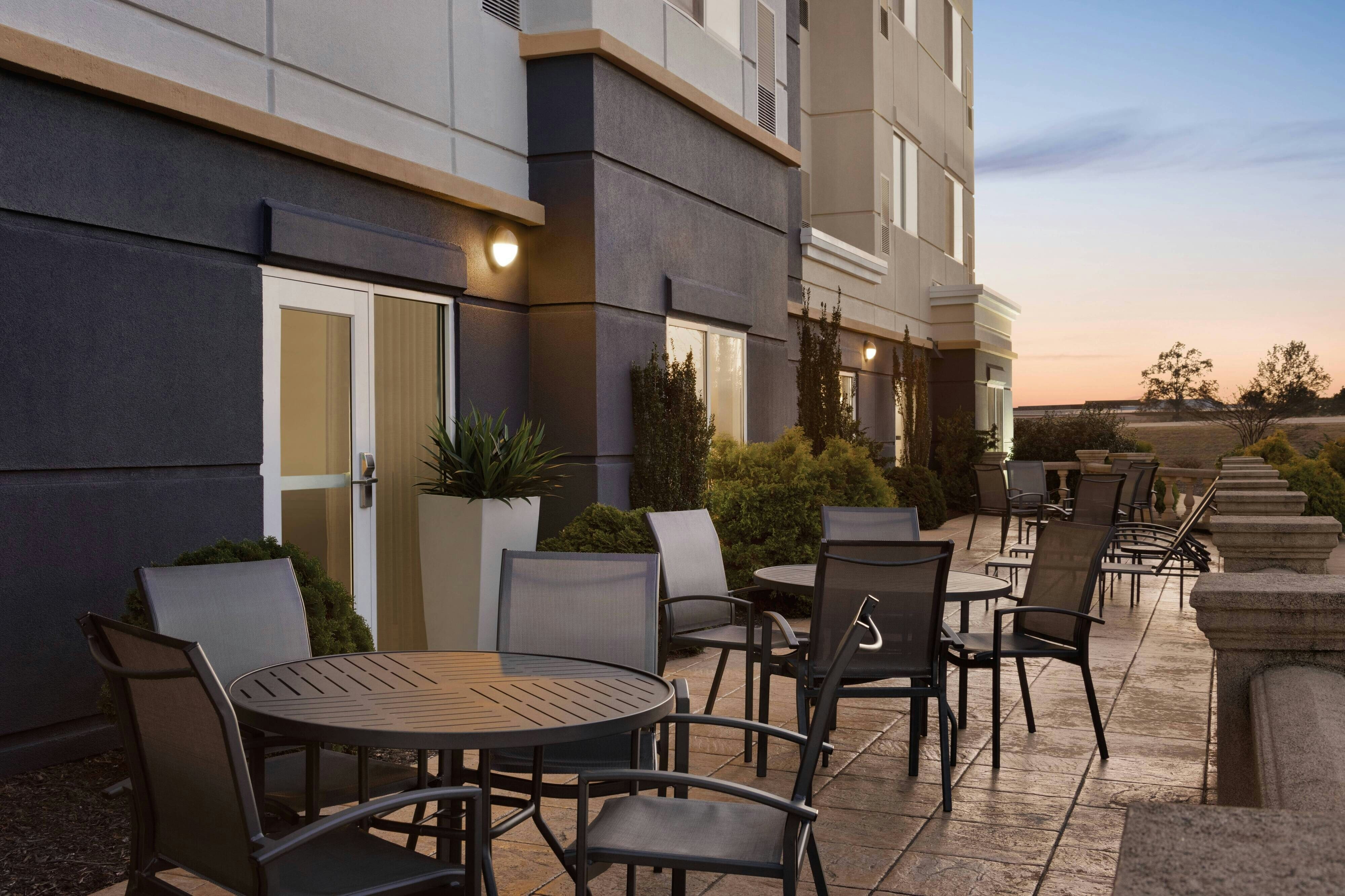 Fairfield Inn And Suites Tupelo 30/44