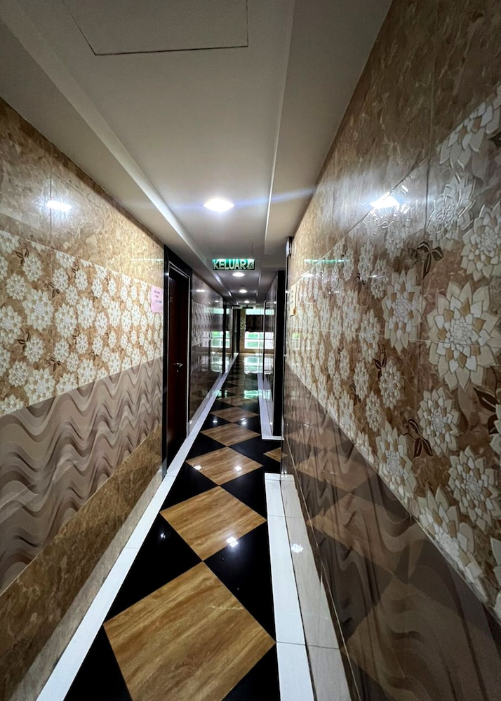Putra Heights New Wave Hotel 33/45