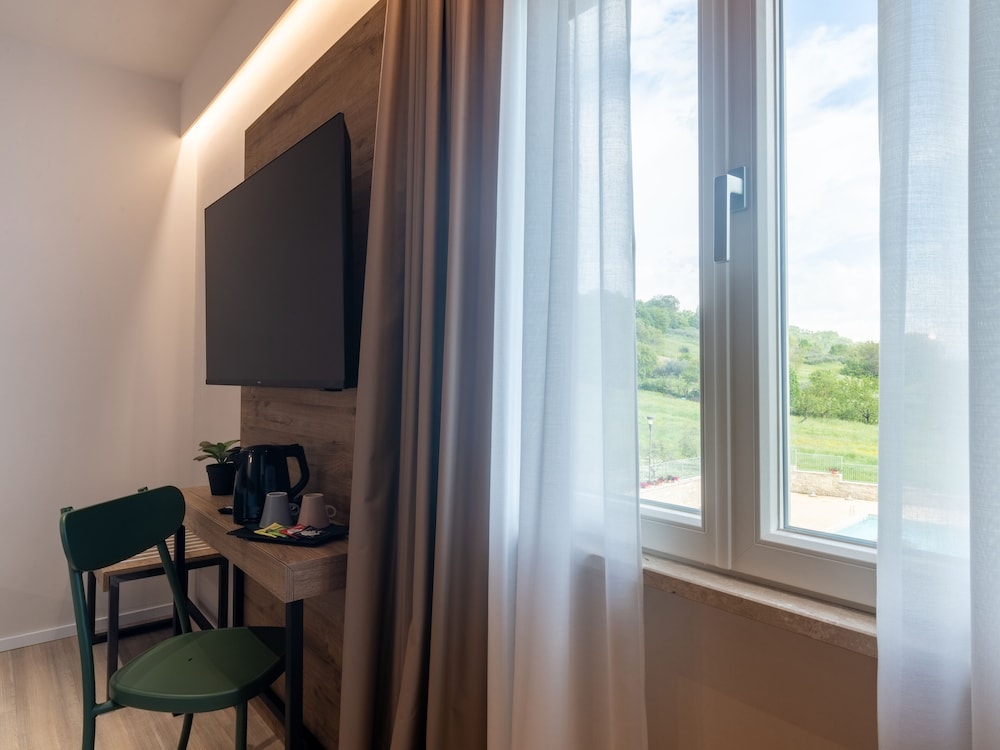 Hotel Catignano 35/50