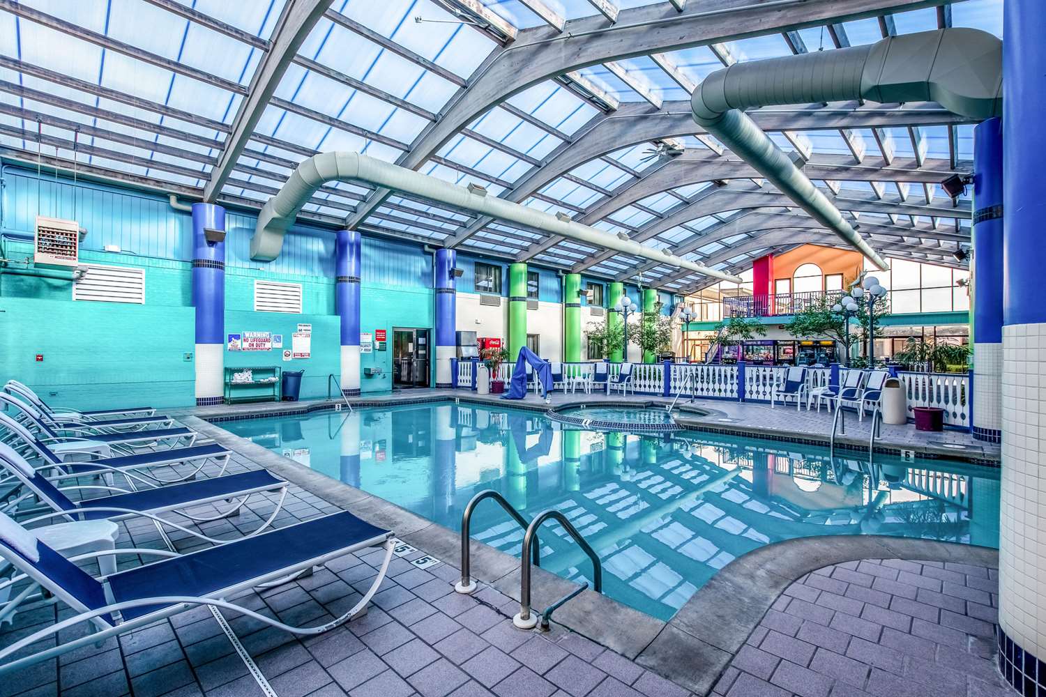 swimming pool spa