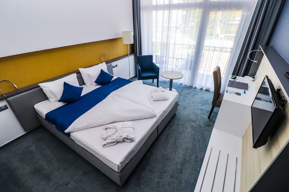 Hotel Yacht Wellness & Business 11/50