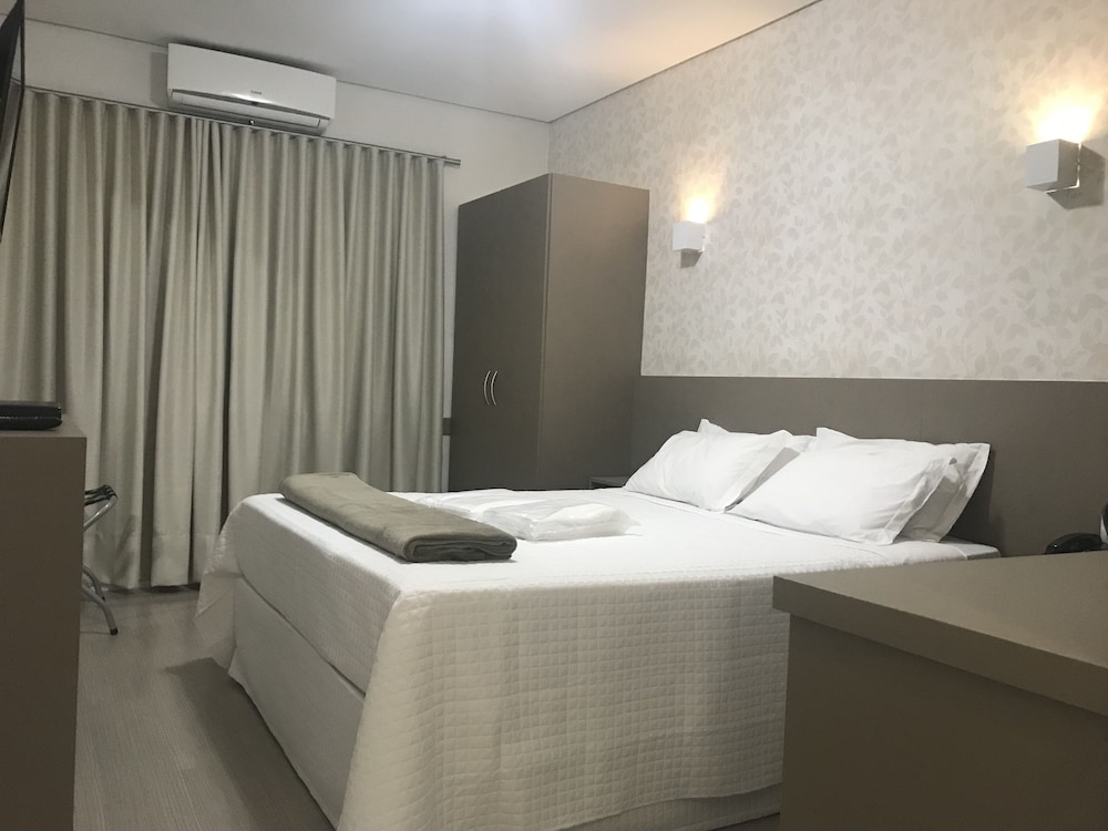 Realce Hotel 28/71