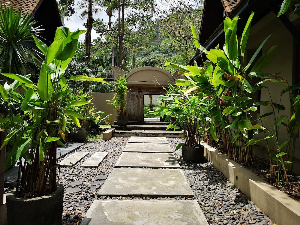 surroundings