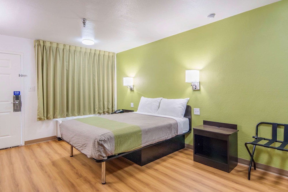 Motel6 Abilene, Tx - East 26/60
