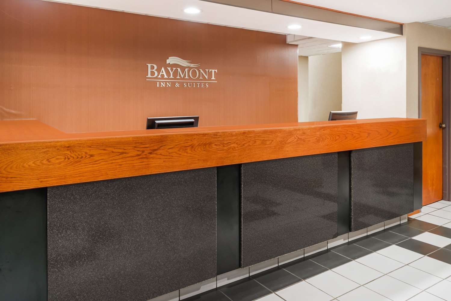 Baymont by Wyndham Clarksville Northeast 4/16