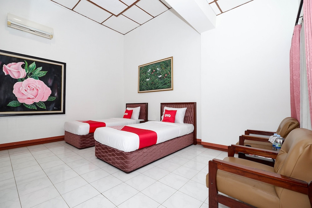 Super OYO Capital O 1644 Hotel Griya Kencana 31/59