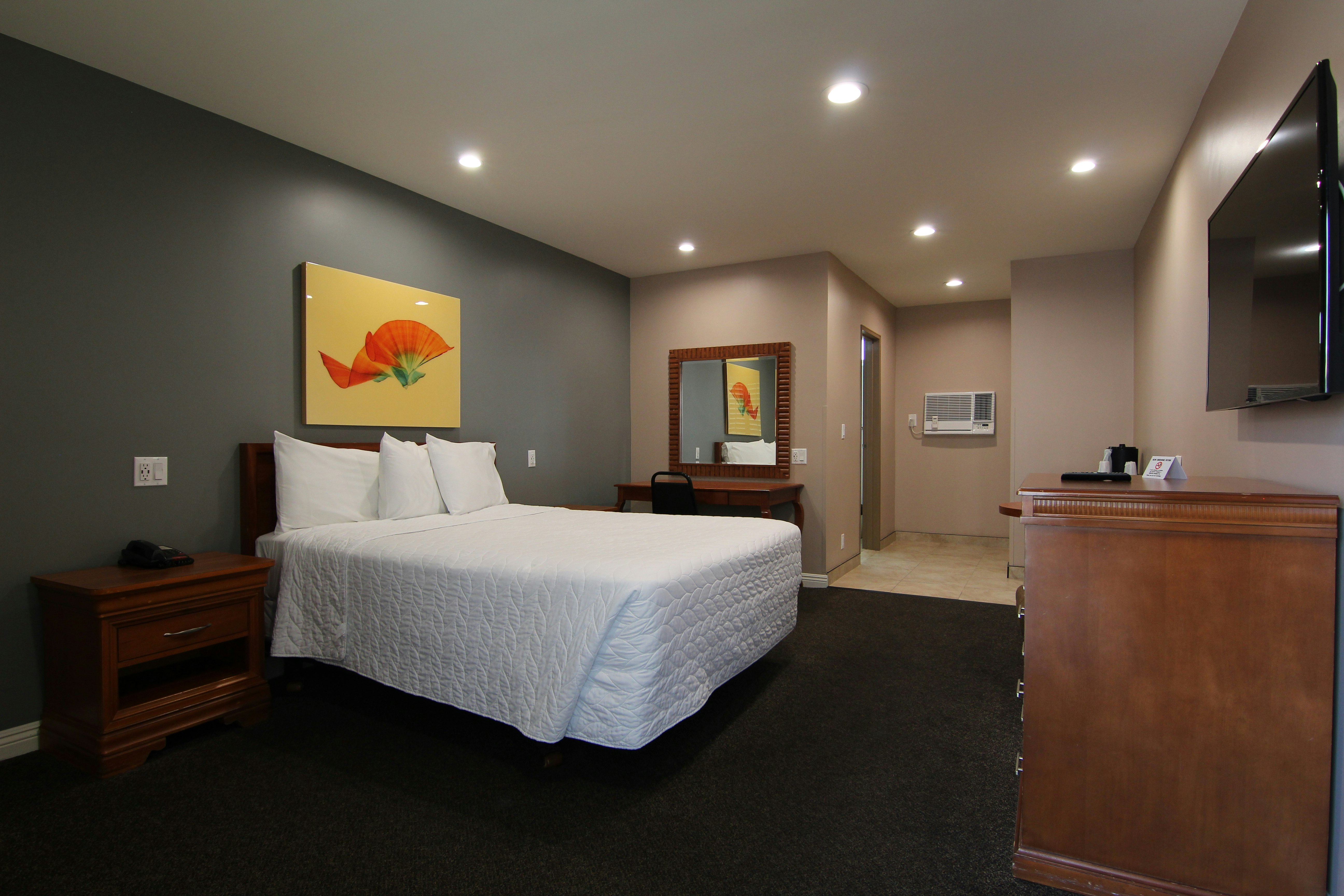 Dunes Inn Wilshire 25/72