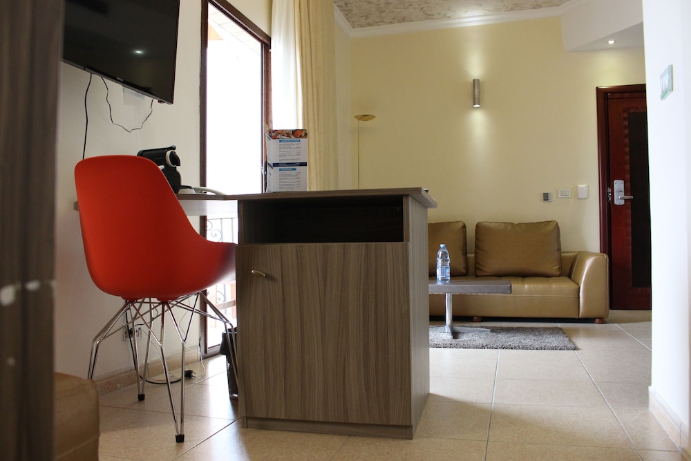 Particular Destiny Suites 3/50