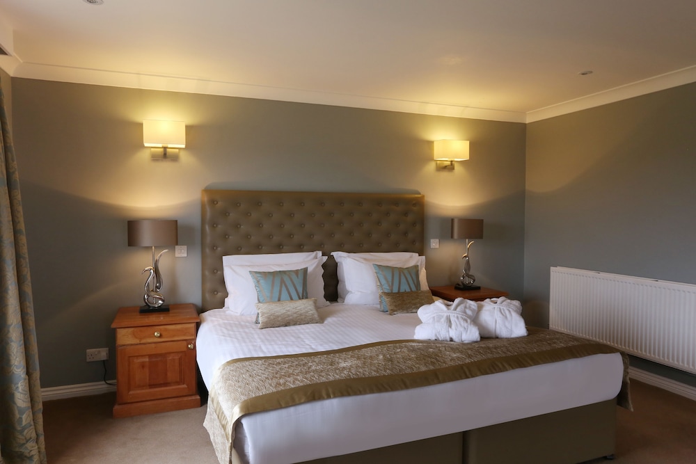 Stoke By Nayland Hotel 20/80
