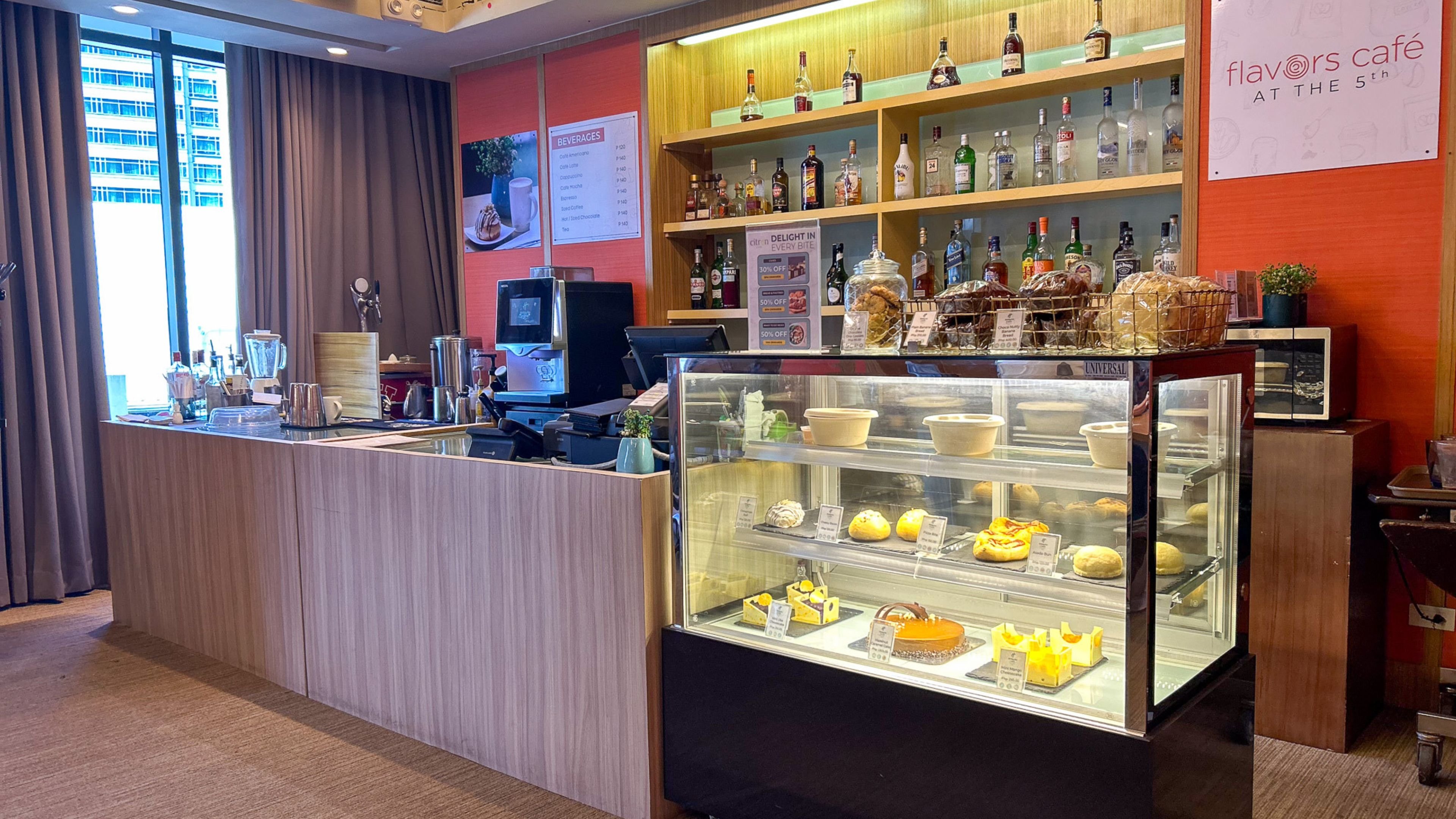 Holiday Inn & Suites Makati 11/75