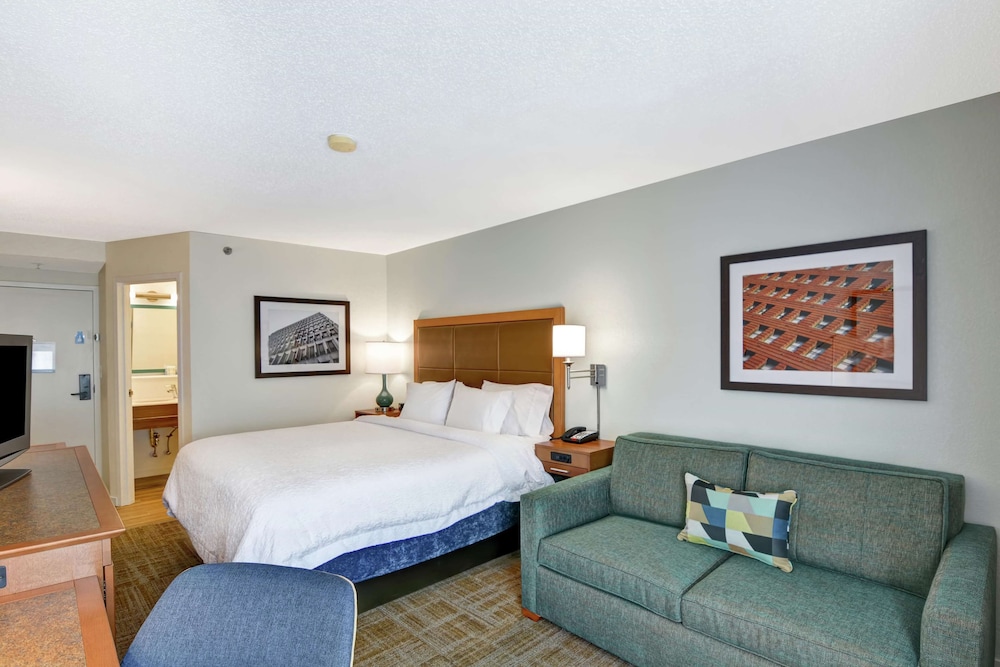 Hampton Inn Columbia-I-26 Airport 16/51