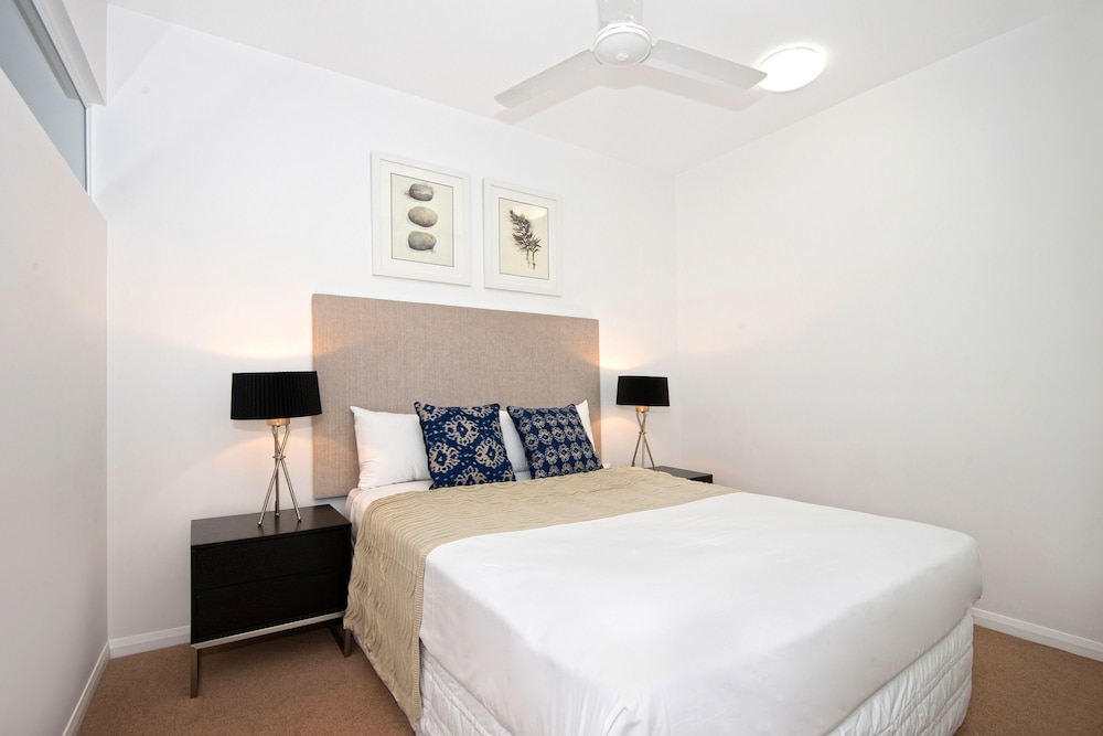Allure Hotel & Apartments 9/28