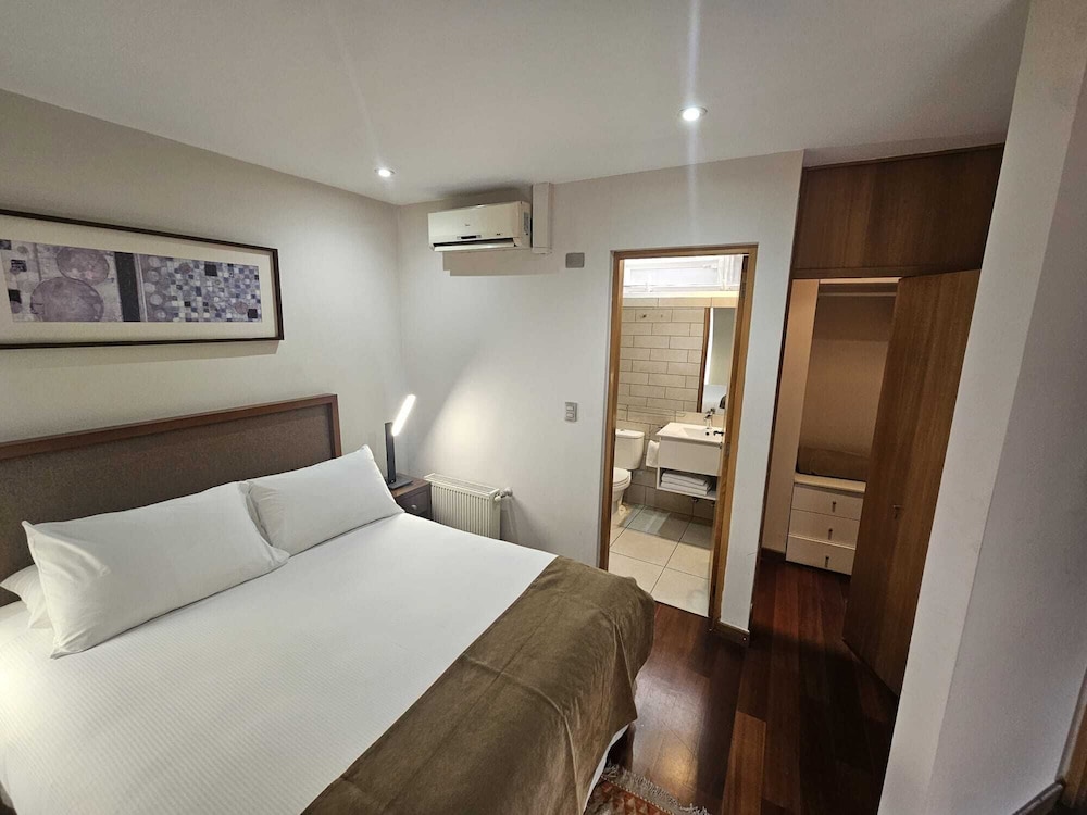 DUPLEX, APARTMENT