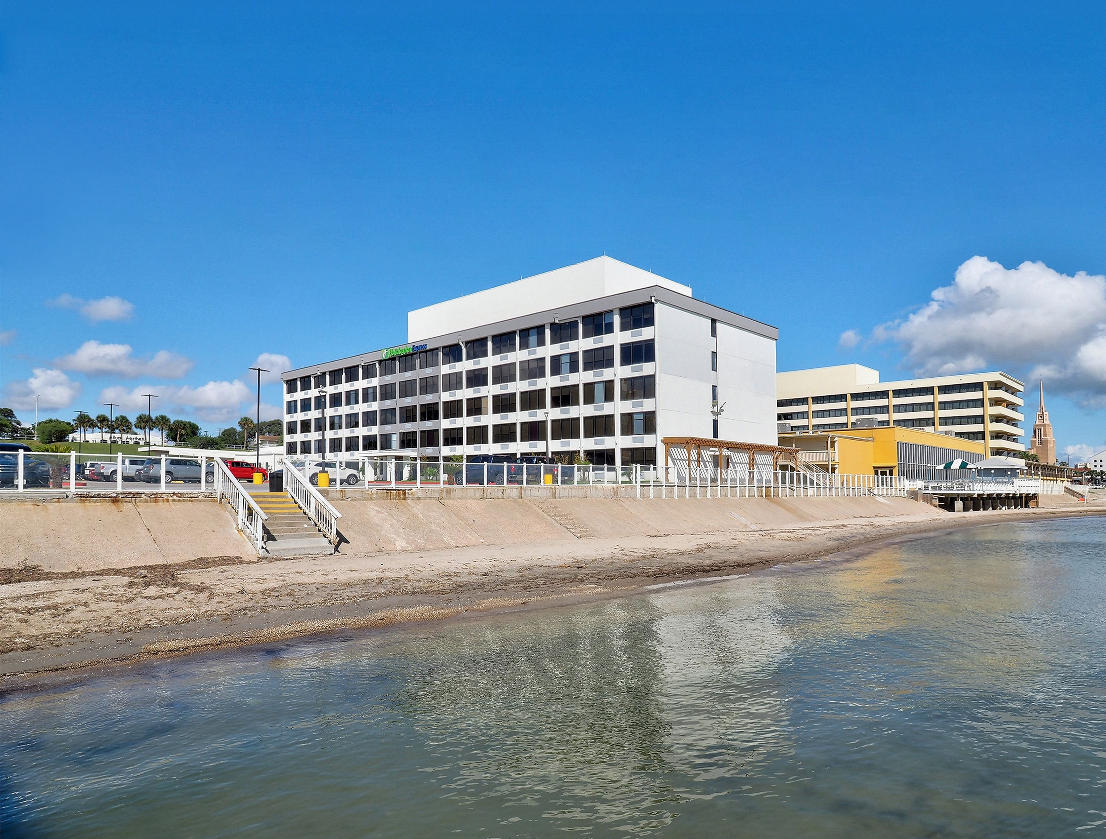 Holiday Inn Express Corpus Christi - Beachfront, an IHG Hotel 48/50