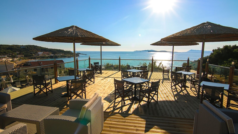 Terezas Hotel 48/50