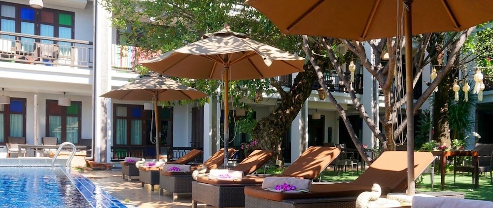 De Lanna Hotel 10/70