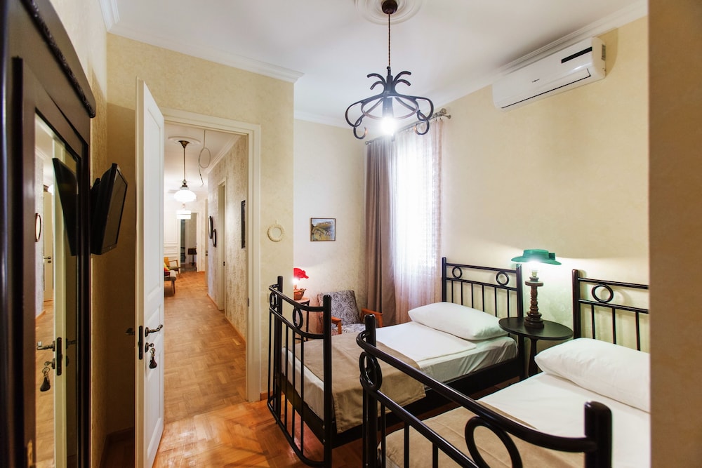 Bloom Boutique Hotel 42/50