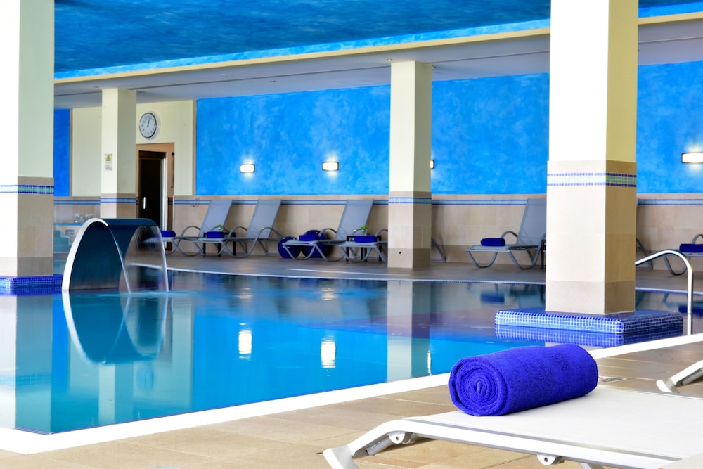 Pestana Viking Beach and Golf Resort 9/83