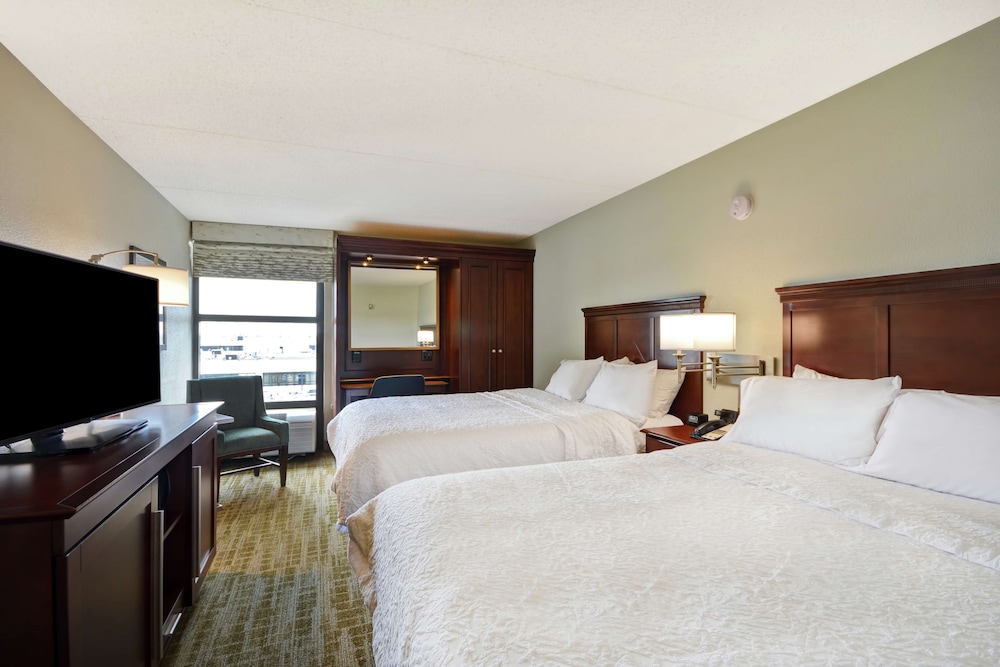 Hampton Inn Detroit/Madison Heights/South Troy 12/56