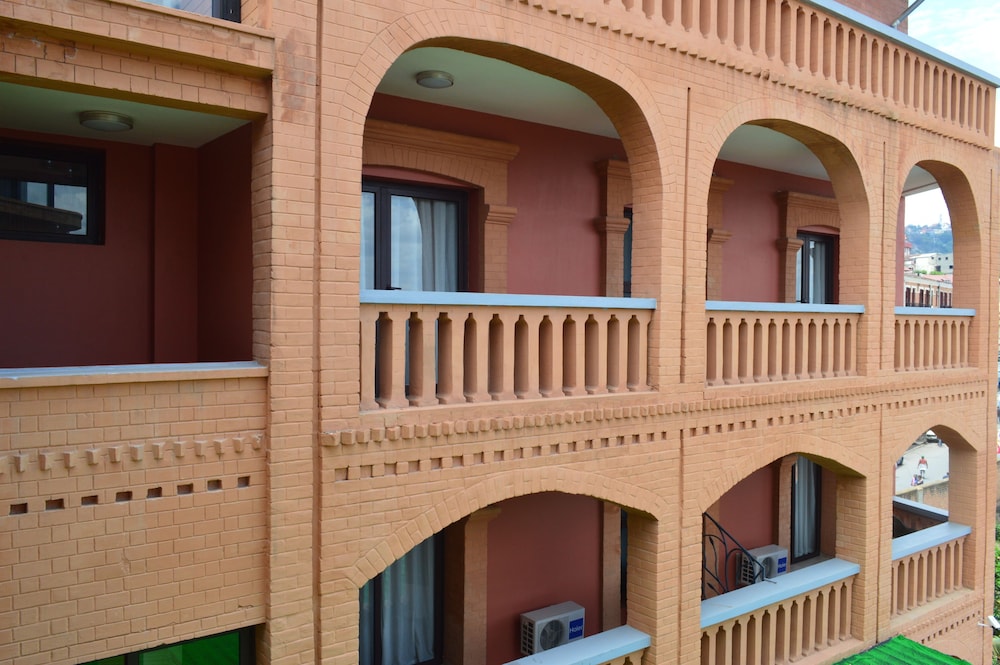 Havana Resort 3/69