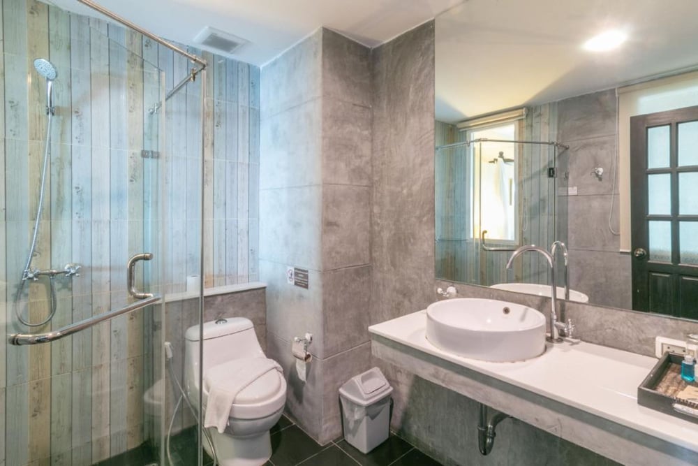 غرفة قياسية بسرير كوين، Baan Phuanda Phuket 6/7