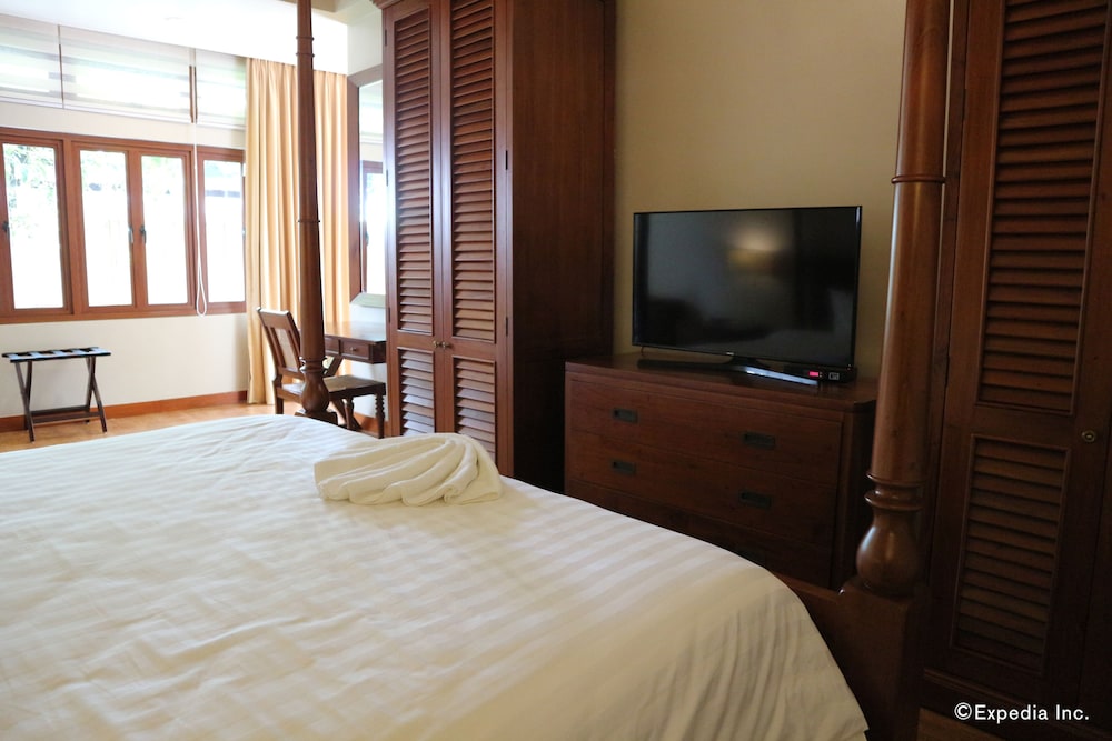 Bravo Resorts Munting Paraiso 11/49