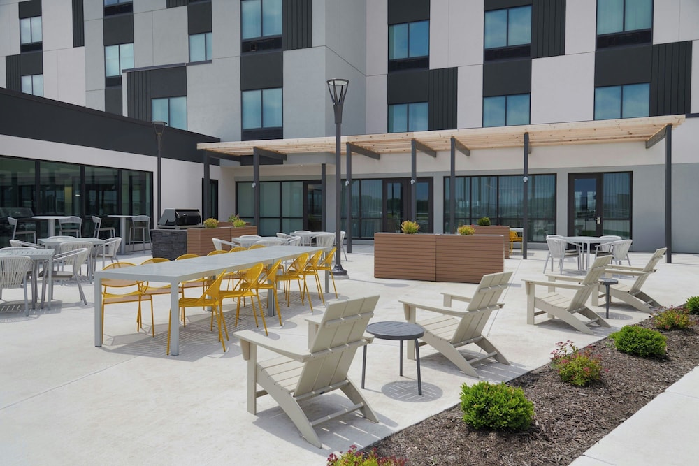 Fairfield by Marriott Inn & Suites Columbus 26/40