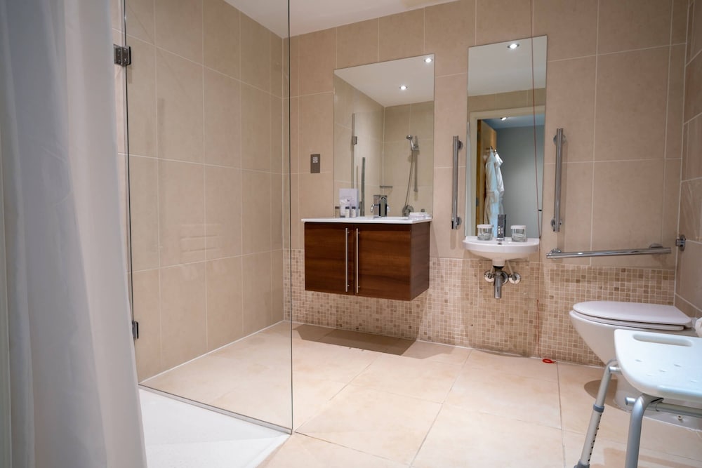 Captains Club Hotel & Spa 57/57