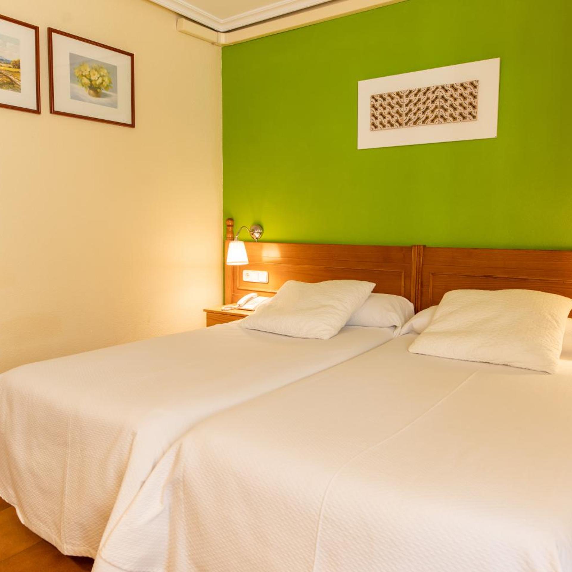 Hotel Rey Don Jaime 10/55