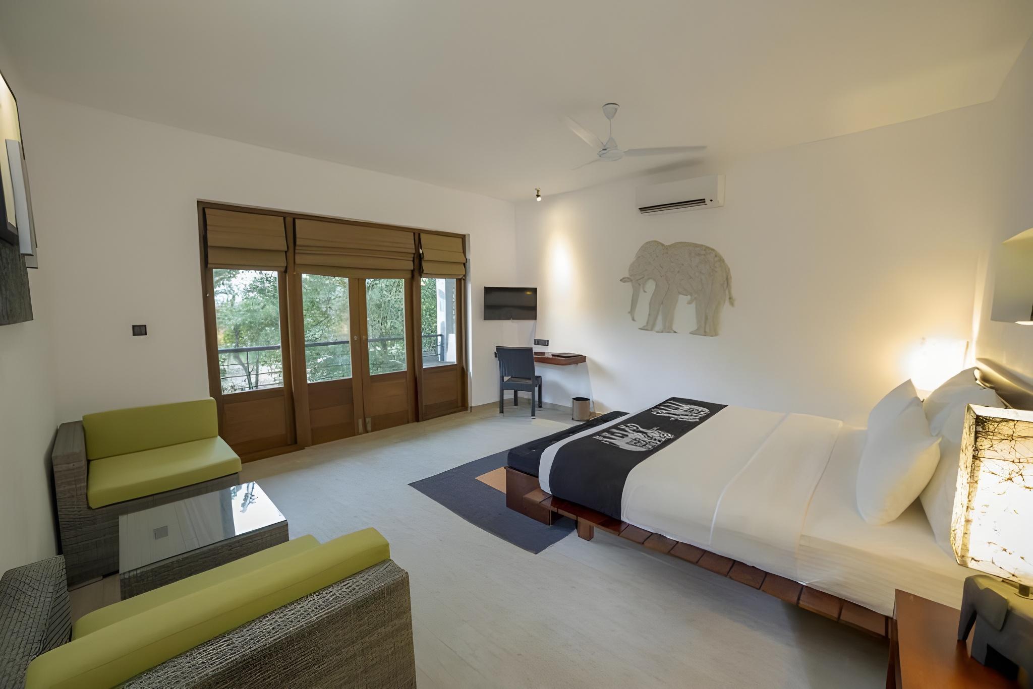 Deluxe, Queen and Twin Beds, Attic