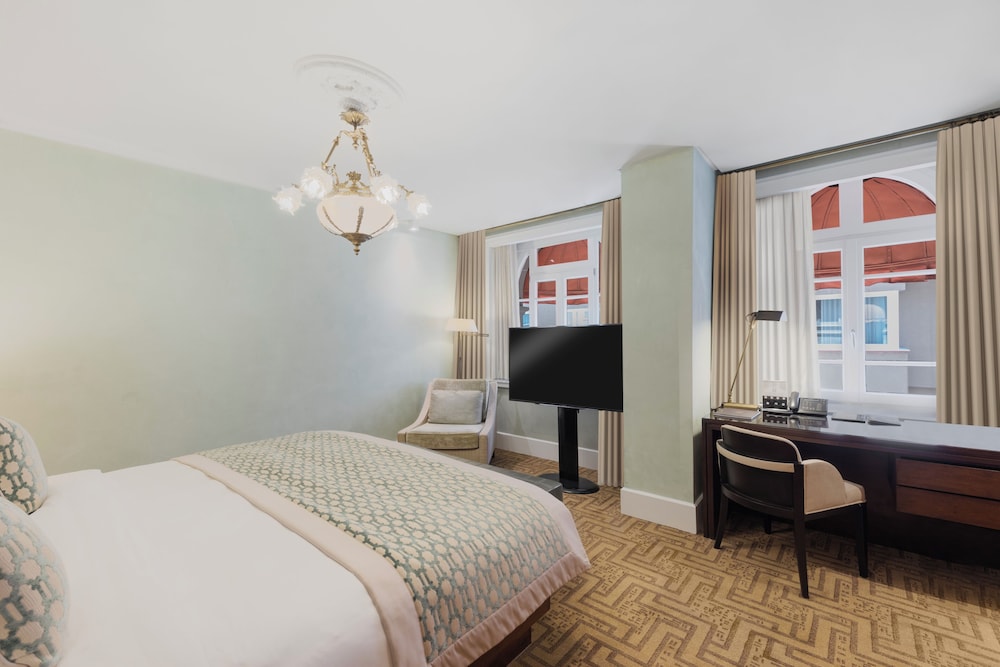 PARK, SUITE, KING BED