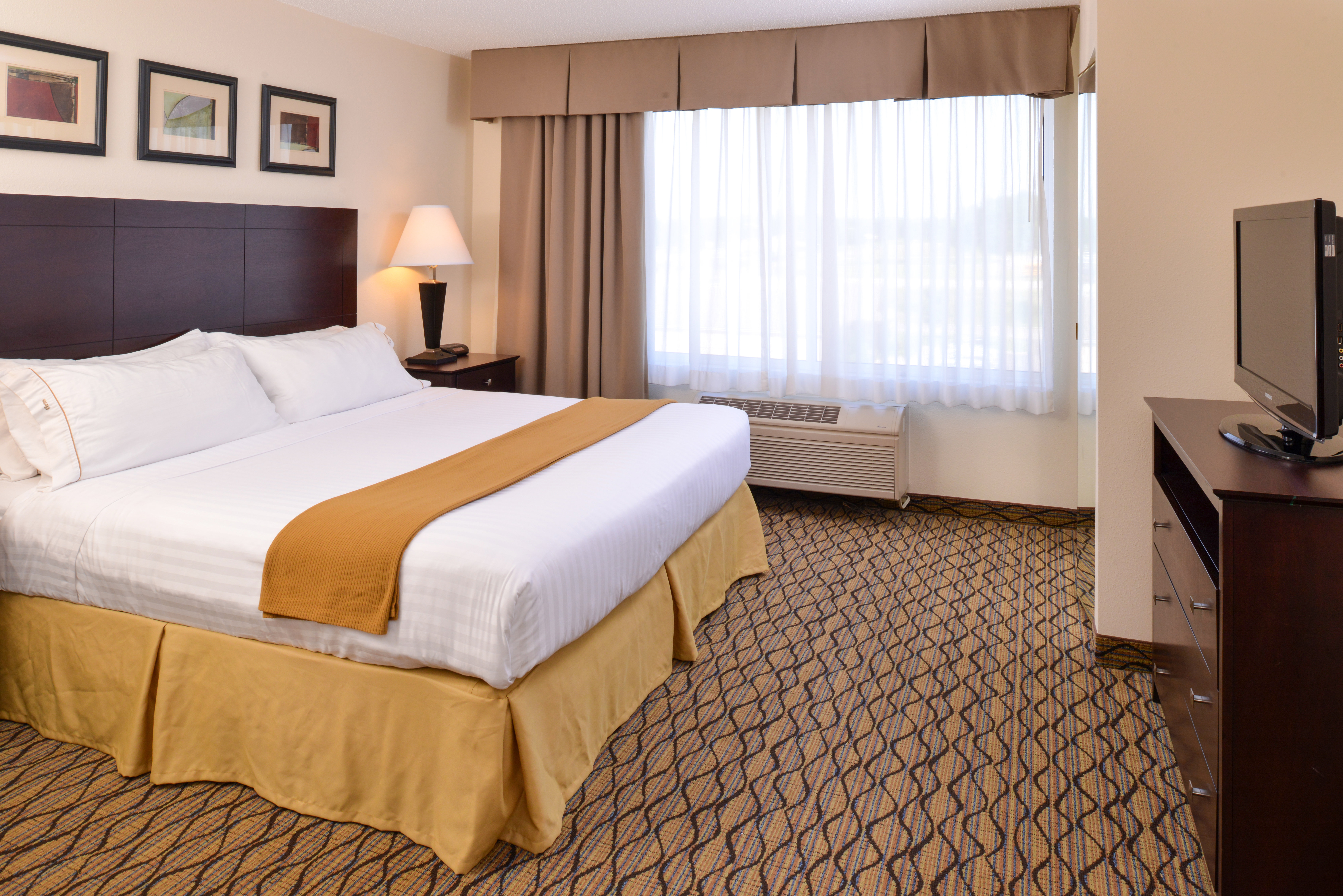 Holiday Inn Express St. Croix Valley 14/76