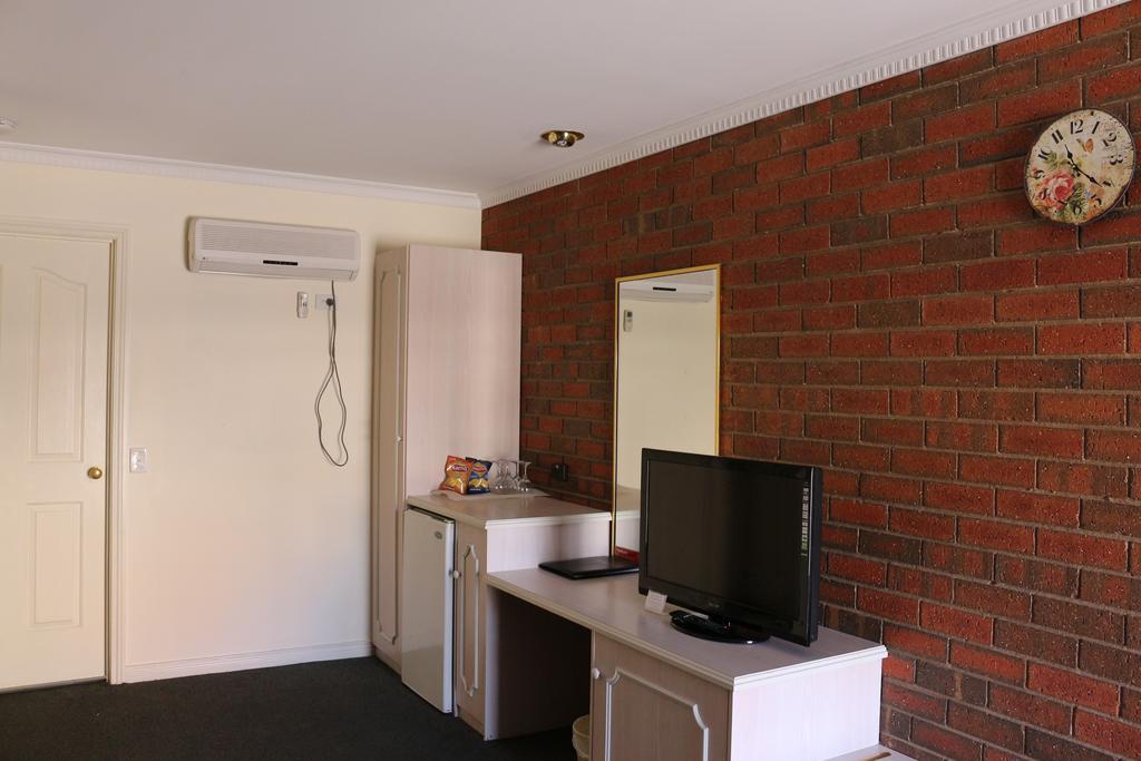 BENDIGO HAYMARKET MOTOR INN 7/27